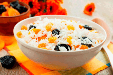 Популярные рецепты молочной рисовой каши, приготовленной в мультиварке
