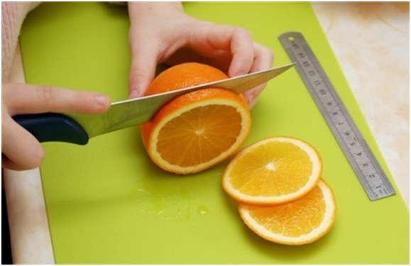 нарезать апельсин